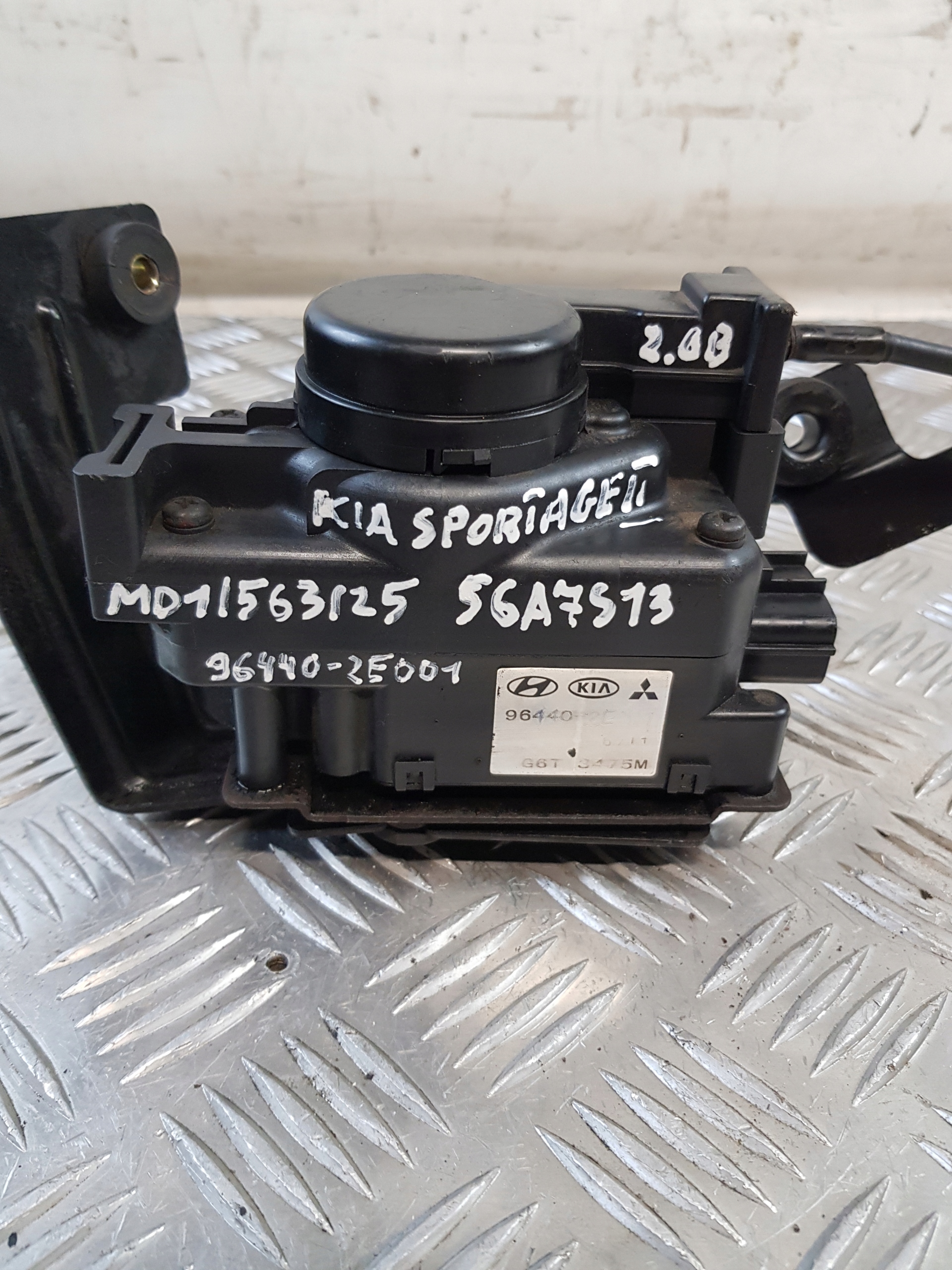Gebruikte cruisecontrolmodule 96440-2E001 KIA SPORTAGE II 2.0 16V 07R-