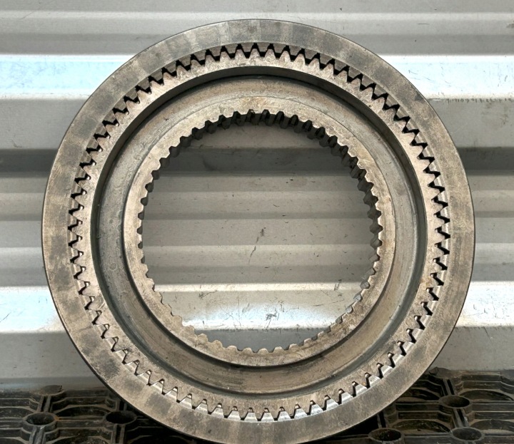 SYNCHRONISATOR + SCHIEBEMUFFE GETRIEBE G330-12 AROCS MP4 A3892624935