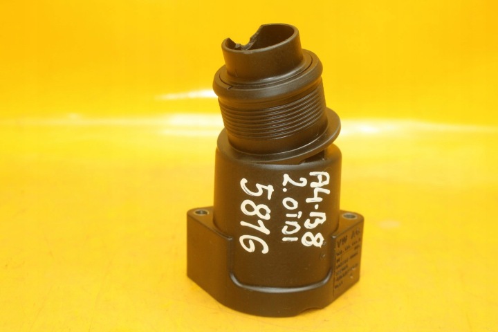 Letkusta putki kulmakappale imusarja turbiini Audi A4 B8 2.0 TDI 03L131111R