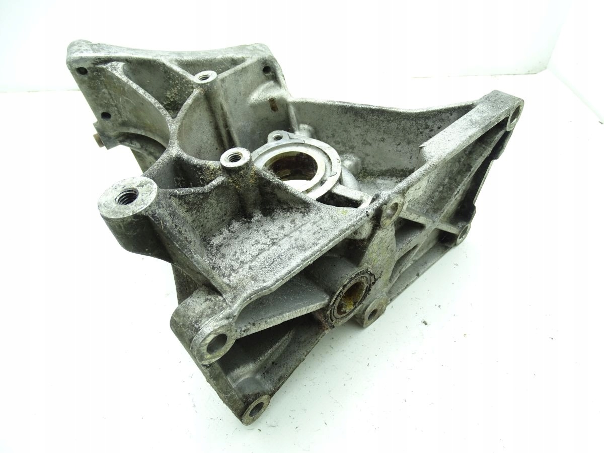 LAND ROVER DISCOVERY I 89-98 2.5 TDI Water Pump Housing Bracket PEU102780