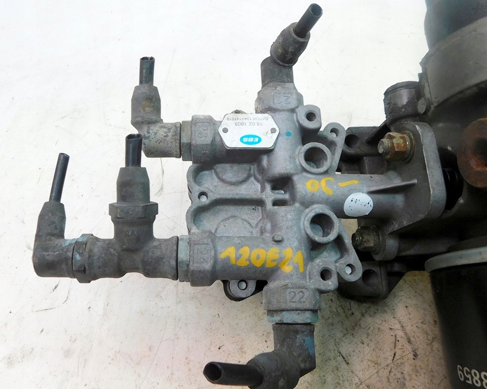 IVECO EUROCARGO 120E21 19,5" 02-08 SÉCHEUR BATCH 1244141519 image 8