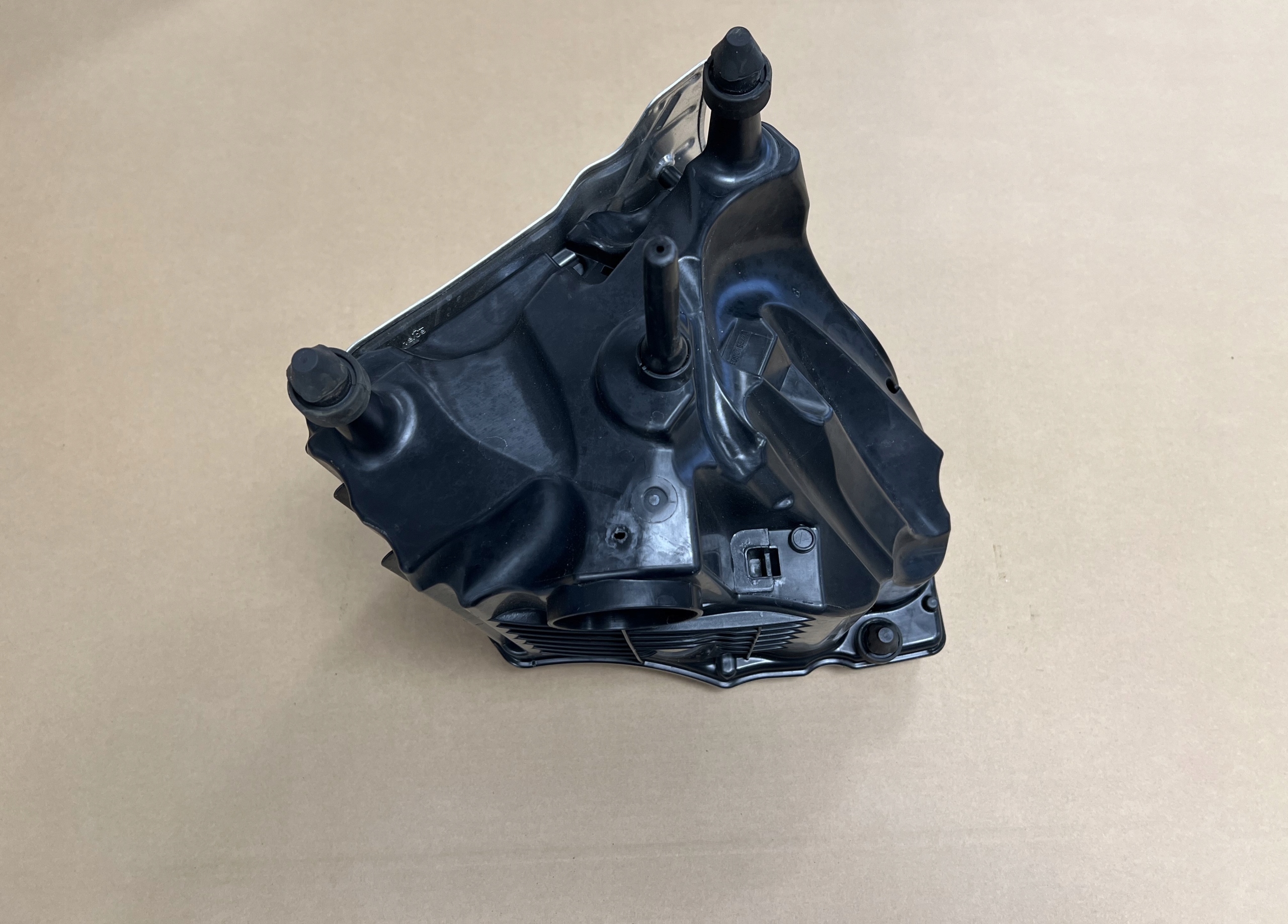 AUDI Q5 80A luftfilterhus 80A133835B image 3