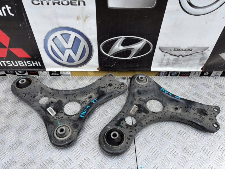 MG4 MG Front Control Arm Left Right Ideal 10890868 10986352