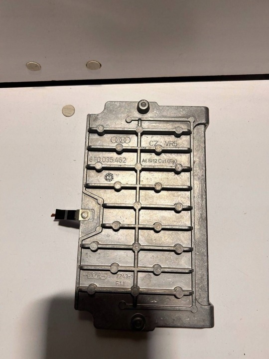 MMI-yksikkö Vahvistin Audi A4 S4 B8 8K 2011 8T0 035 462
