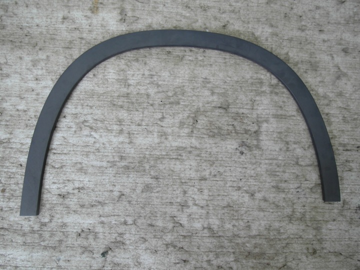 Etulokasuojan lista oikea etu MERCEDES GLA W156 A1568852422 NR72