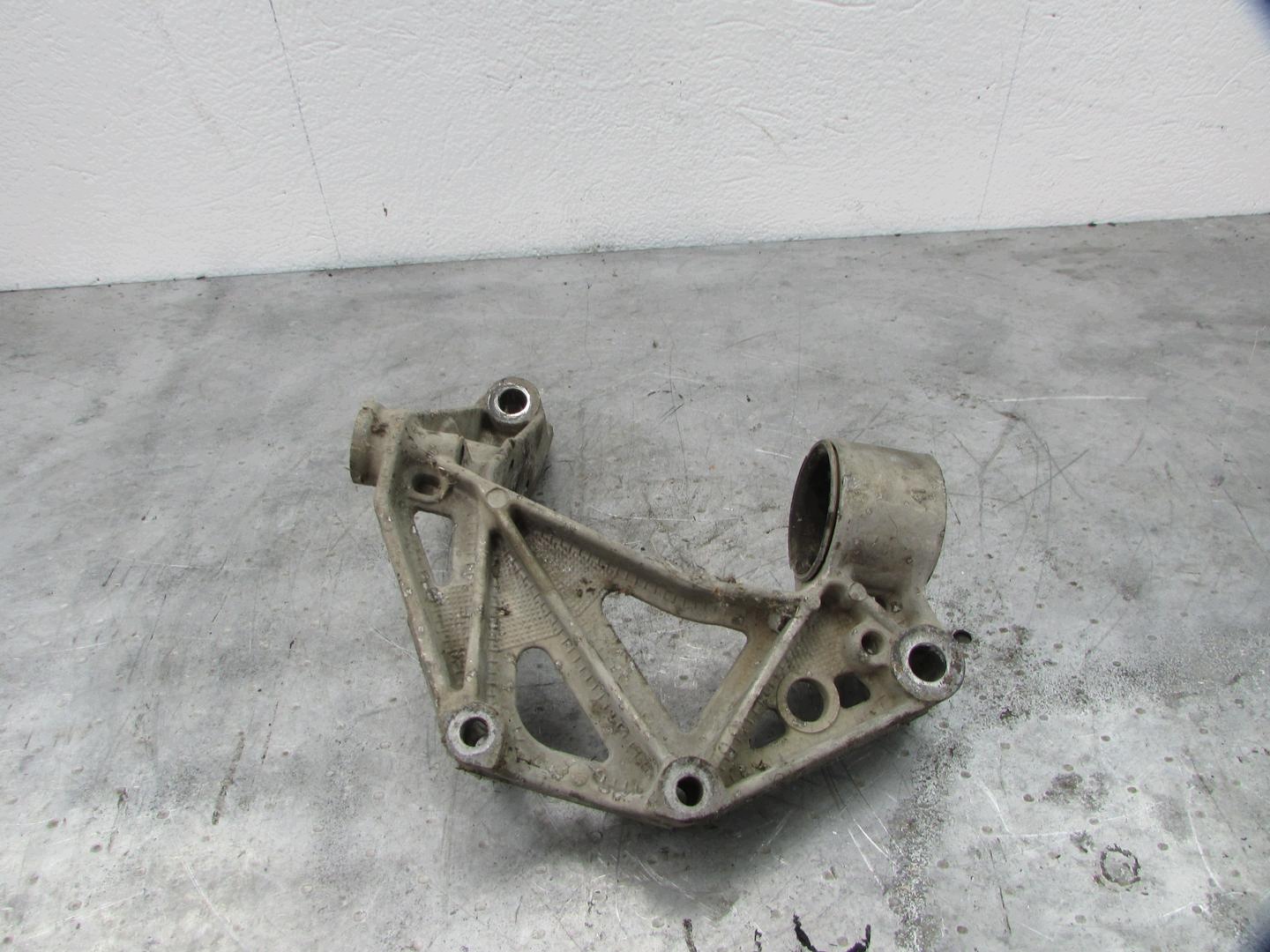 Volkswagen OE 6Q0199293D Querlenkerhalter vorne L image 5