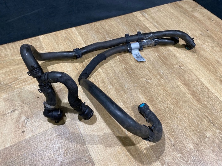 Water Hose Pipe Jaguar F-Pace X761 JX7318C266AB