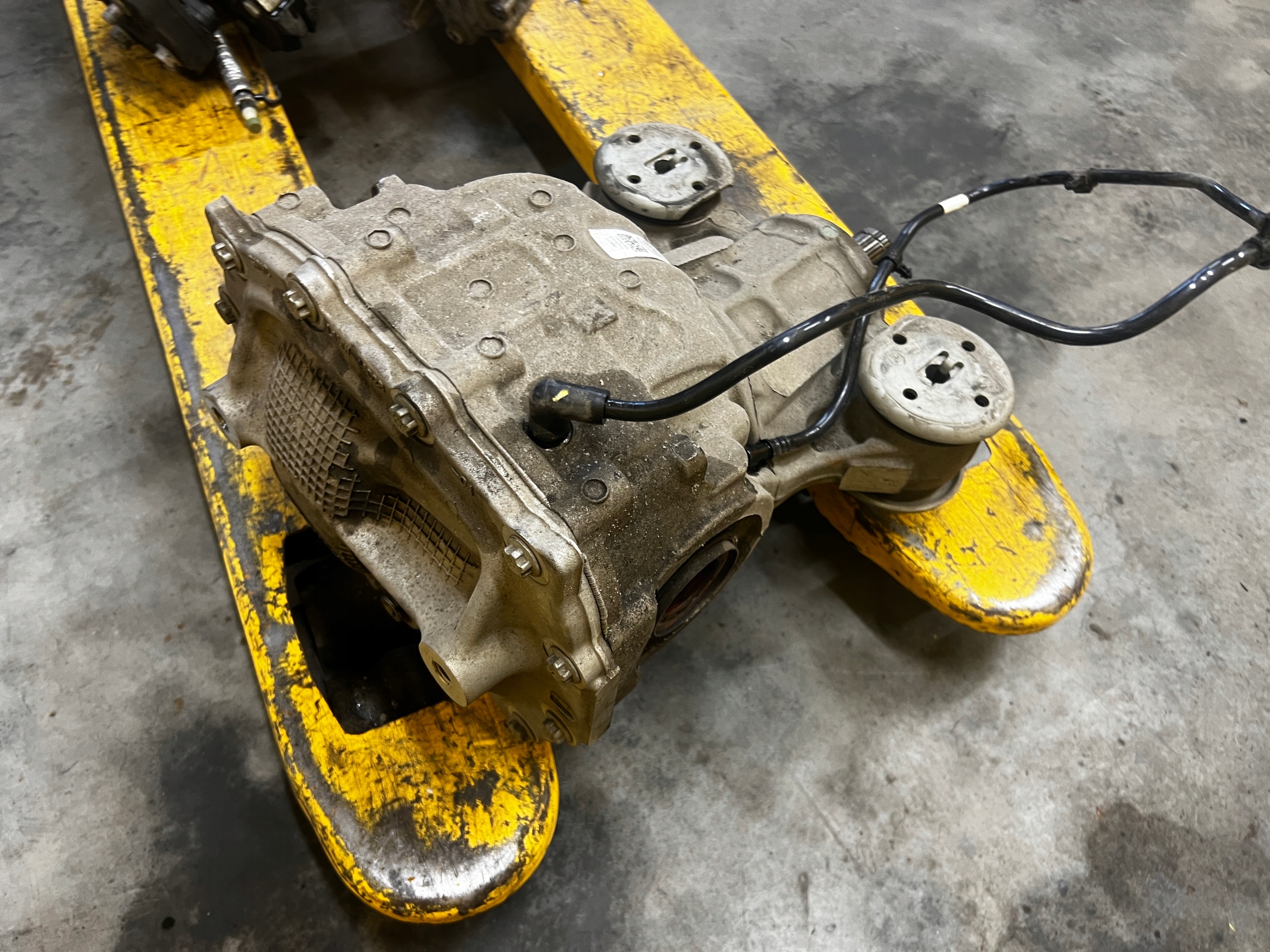 Rear Differential 8.8/3.73 Ford Explorer MK6 3.3 V6 Hybrid
