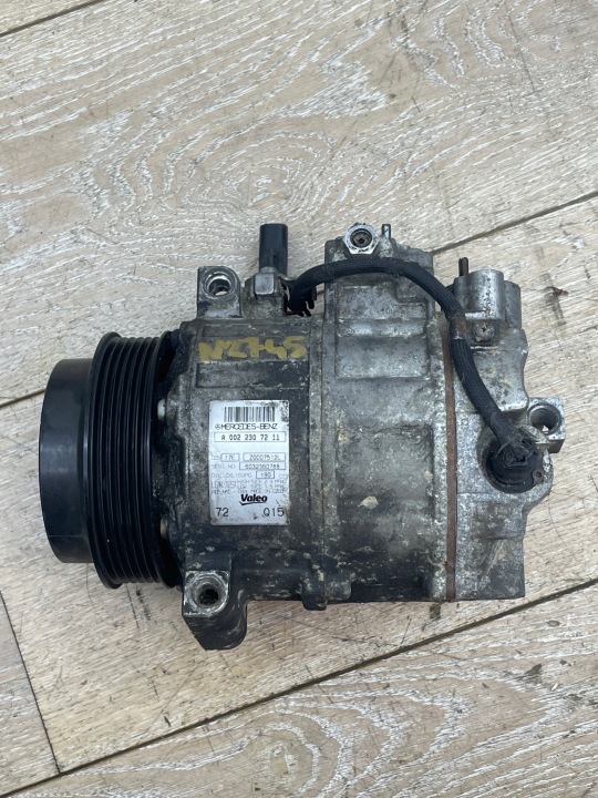 Compressor de ar condicionado Mercedes A0012309411 / A0022303411