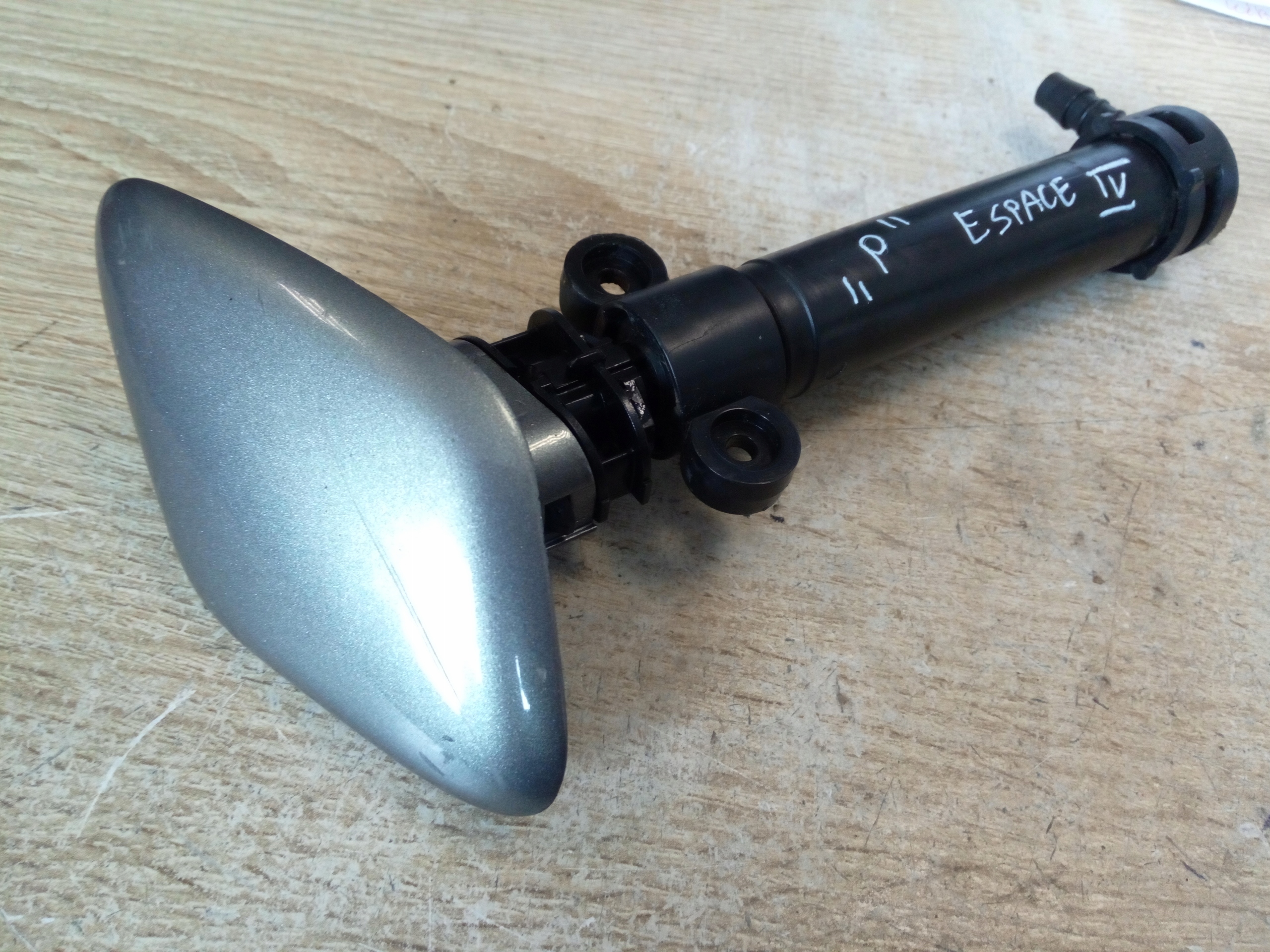 Lave-projecteur Renault Espace IV '02-06 avant lift. Choix origine image 2