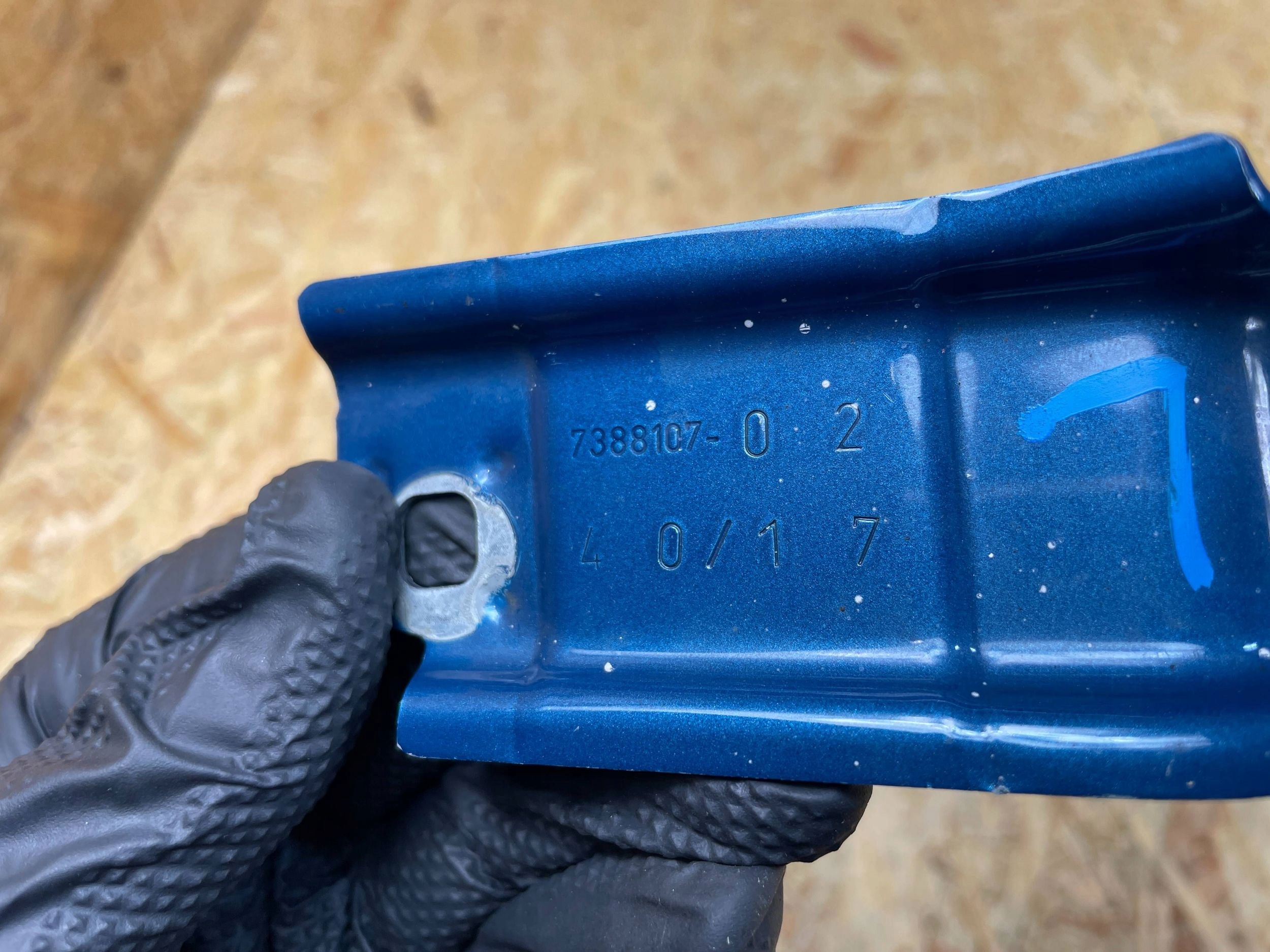Support capot MINI COUNTRYMAN F60 Gauche OEM 7388107 image 8