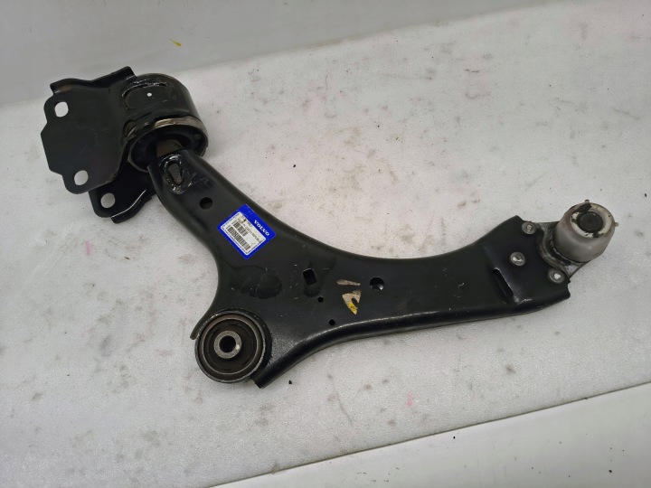 VOLVO XC70 S60 V60 WHACZ PRZEDNI LEWY 31317663