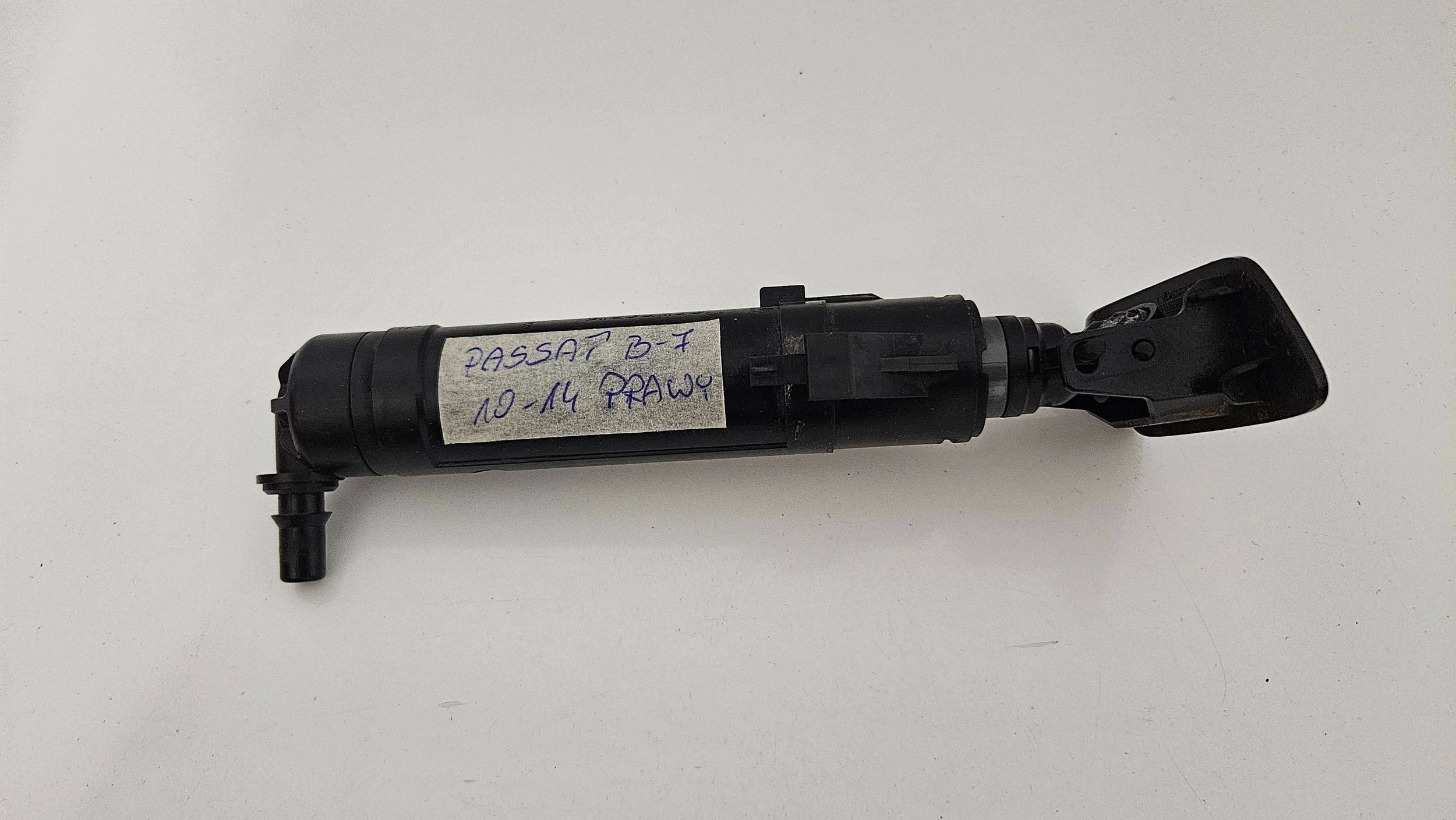 VW PASSAT B7. Gicleur lave-glace gauche complet 3AA955103 image 2