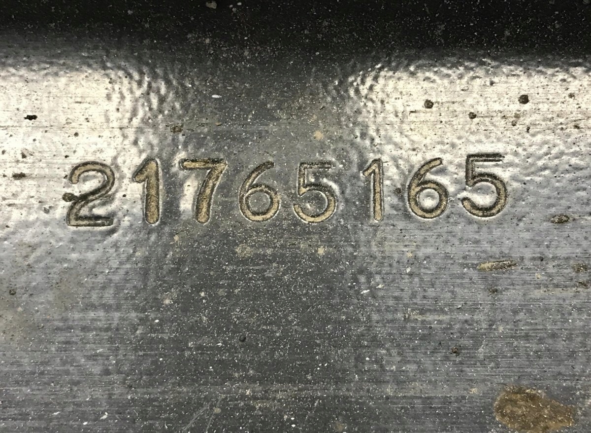 82242298 VOLVO Contenitore batteria image 6