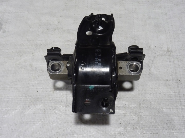 Vaihteiston ylälaakeri Skoda Rapid 5JA 2012-2015 1.2 TSI 6RF199555H