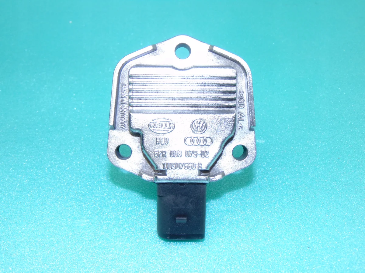 Sensor Nivel Aceite Hella 6PR 008 079-02
