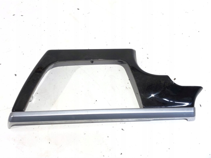 BMW F06 9197513 koristelistat Sport/Coupe 12-18 viimeistely