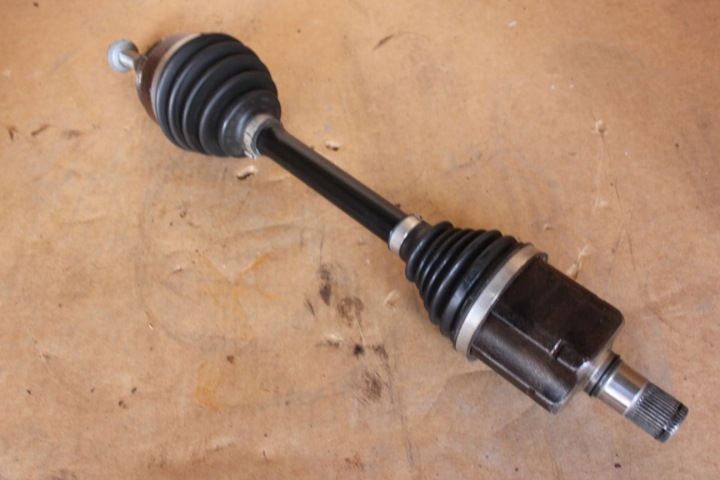 Etuakselin oikea puoli VW T6 DSG 7LA407272H