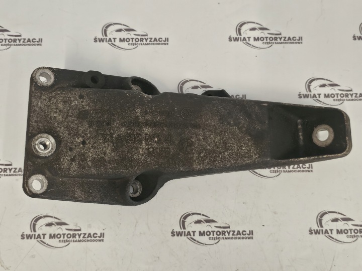 BMW E83 X3 2.5 M54B25 256S5 supporto motore 6750853