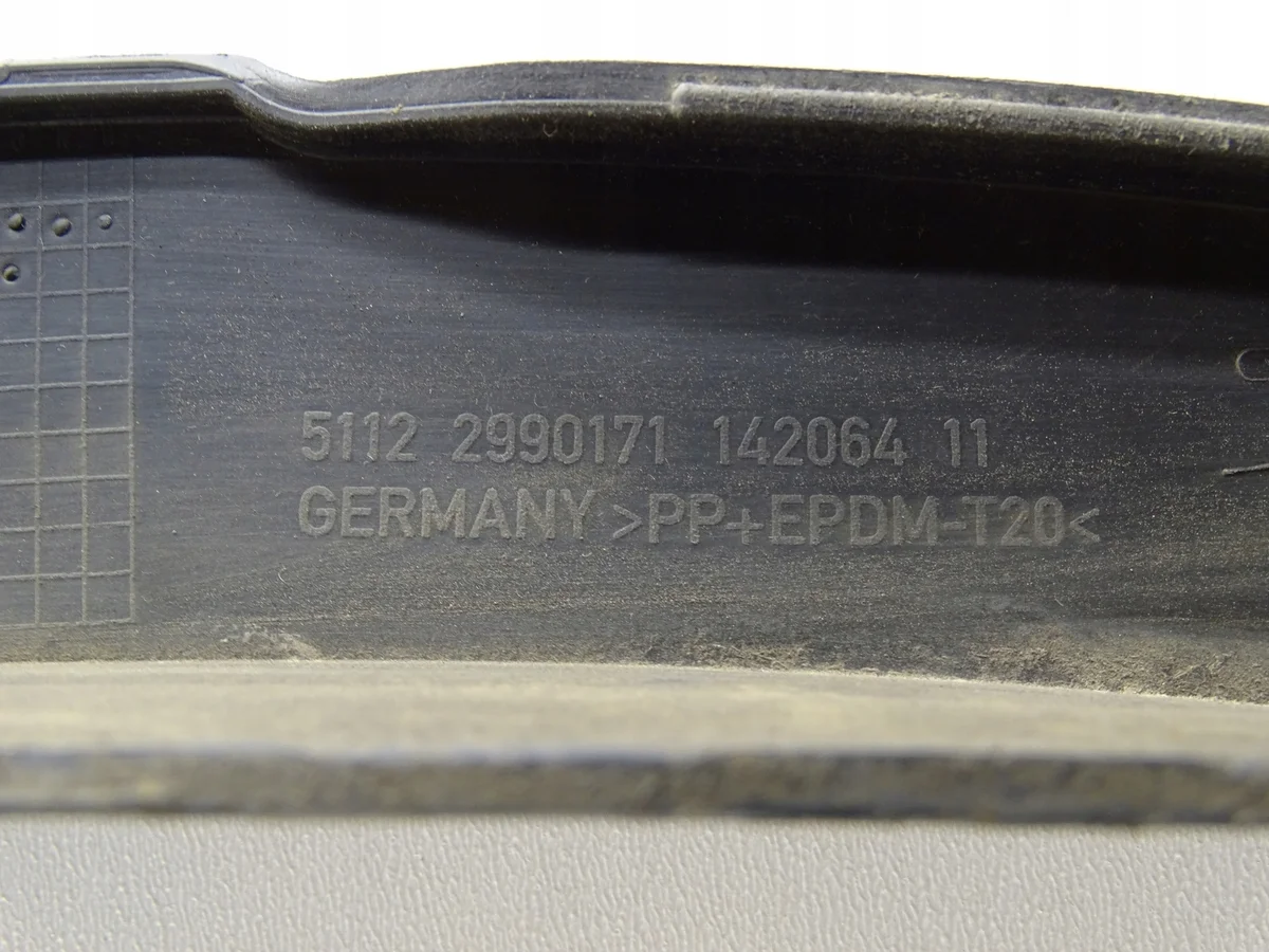 Helmahelma BMW X1 E84 vasen taka image 4