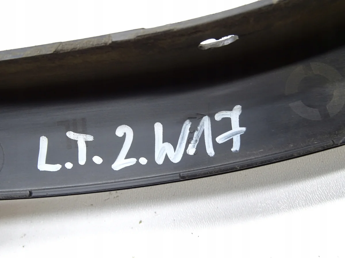 Helmahelma BMW X1 E84 vasen taka image 5
