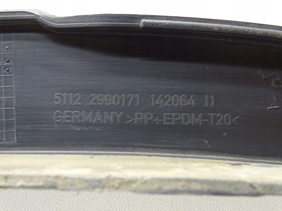 Helmahelma BMW X1 E84 vasen taka image 10
