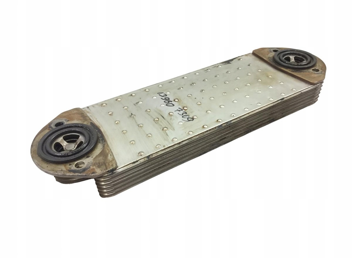 21160743 VOLVO Oljekylare motor