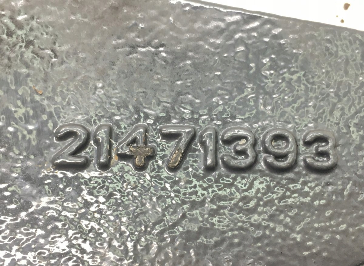 21471393 VOLVO Frame Bracket image 7