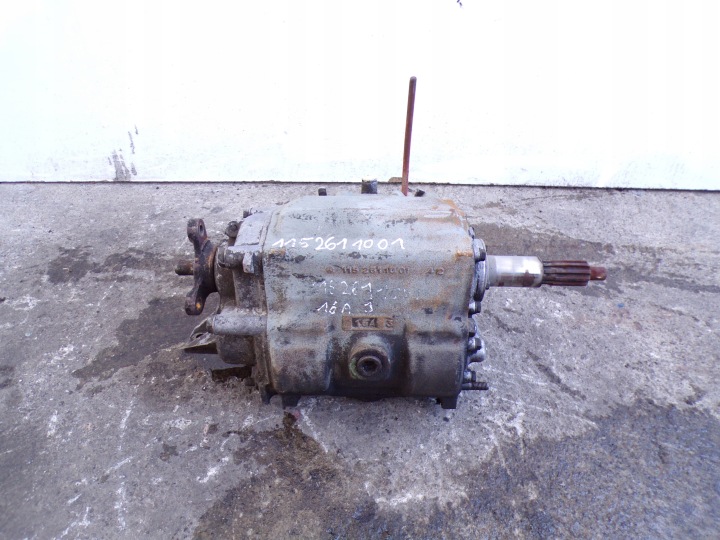 Versnellingsbak Mercedes W115 W114 Reductor ? 1152611001