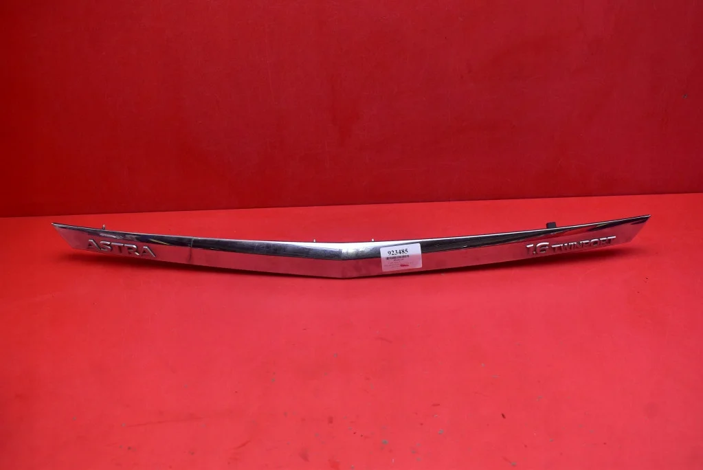 Achterlichtrand Chroom Opel Astra H 5D HB