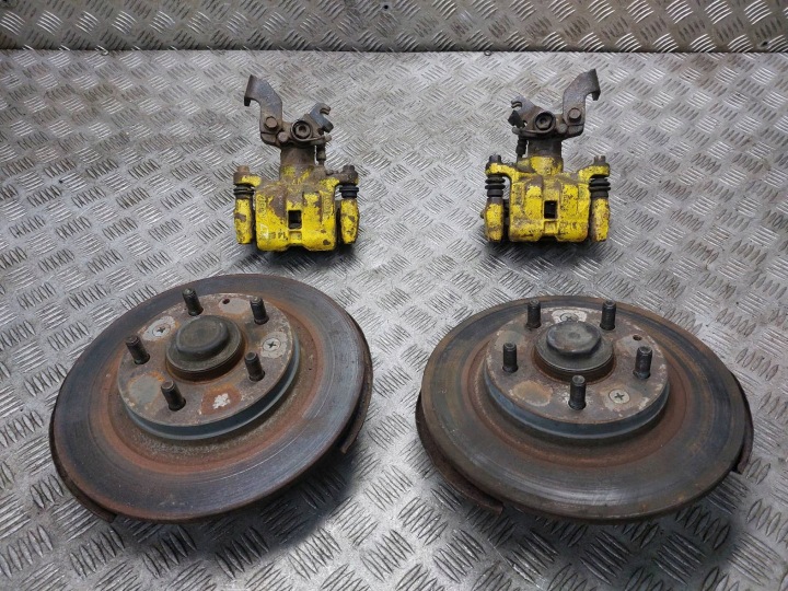 Bromsskivor bak + ok + nav Mazda 6 I Lift 2.0 DI