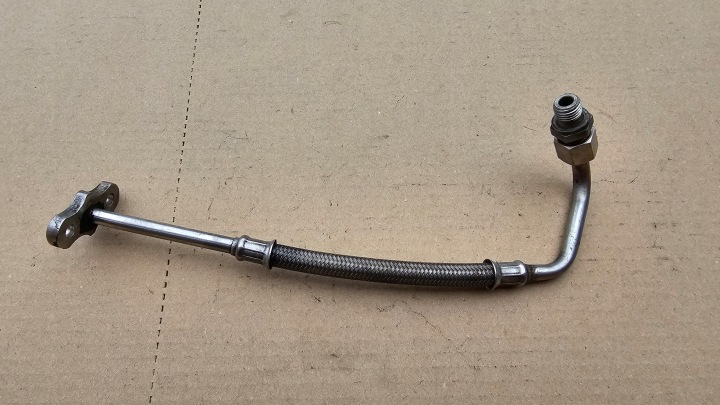 AUDI 100 A6 C4 2.5 TDI ÖLJYPUTKI TURBIILILLE 23%