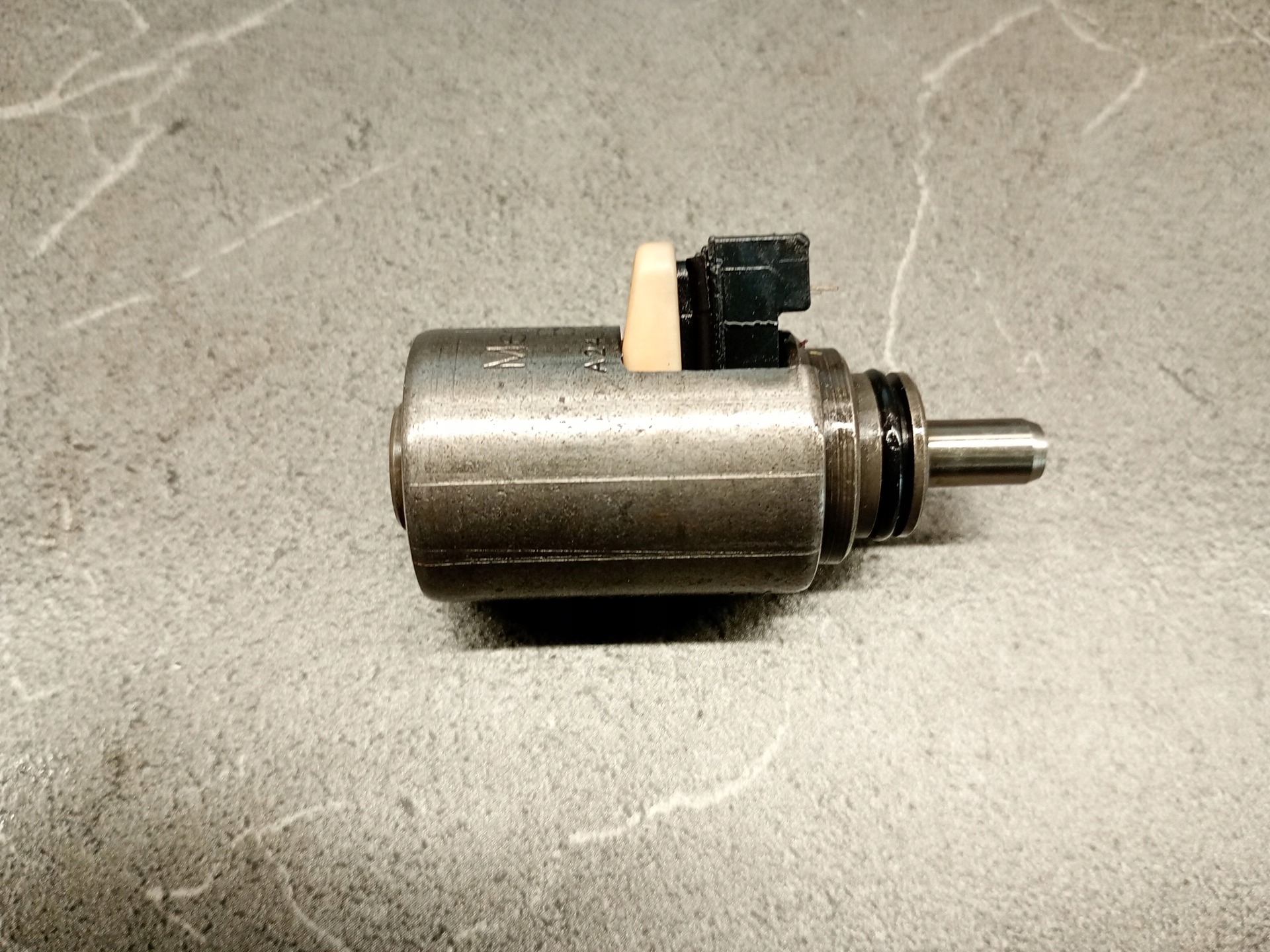 A2402770100 vaihteiston solenoidi Mercedes W202 W211