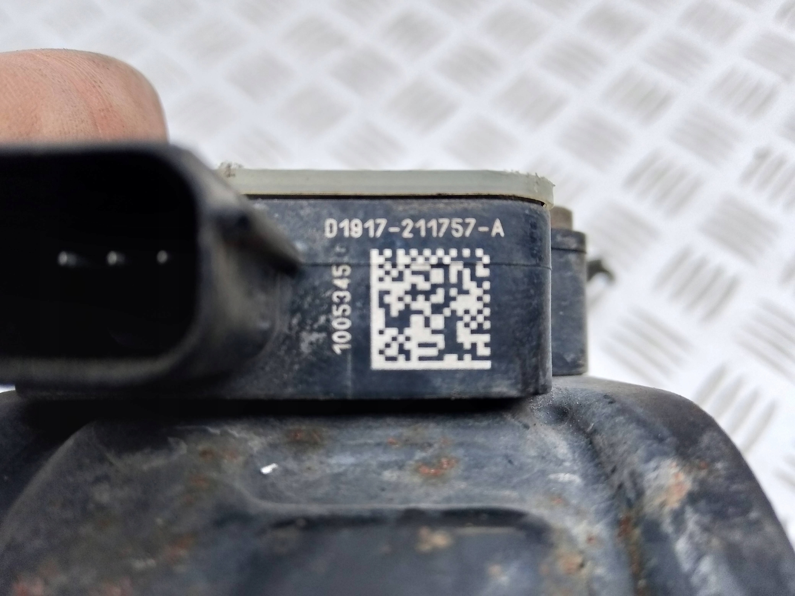 LINCOLN MKZ 2013-2019 Suspension Height Sensor D1917-211757-A image 3