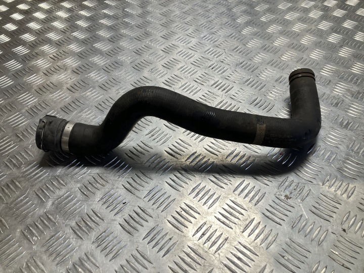 Mercedes-Benz A6262030282 water hose pipe