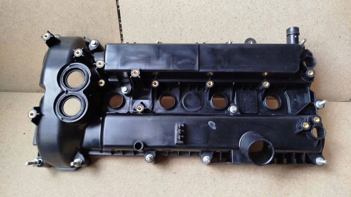 Ford Explorer V 2016 vasen puoli moottorin osia