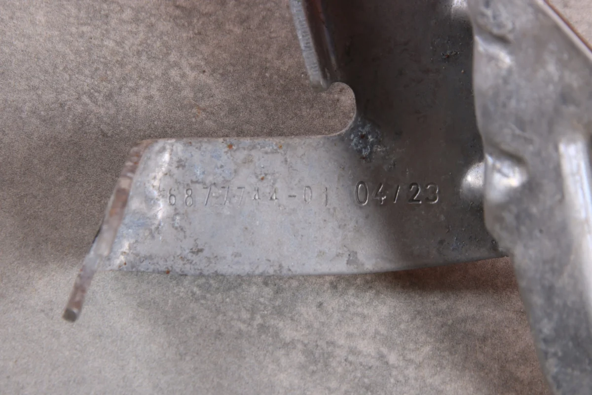 BMW G20 G21 G22 G26 Bremsleitungshalter Rechts Vorne image 5