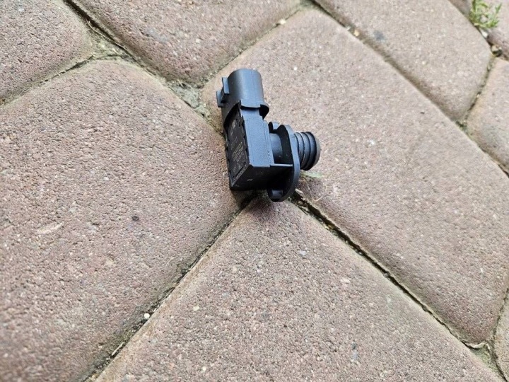Brake servo pressure sensor Toyota Aygo X 89421-0D011