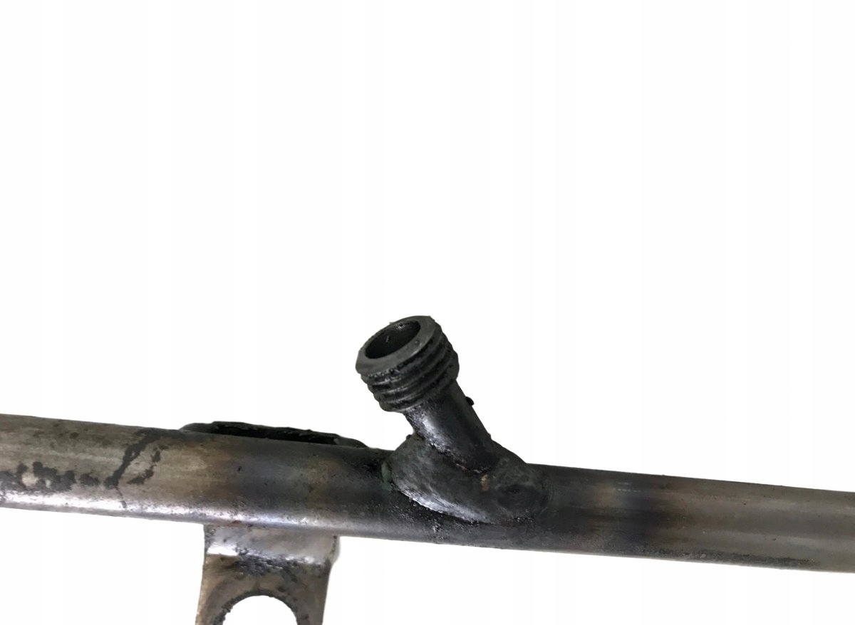 20743726 VOLVO Oljedysor Rör