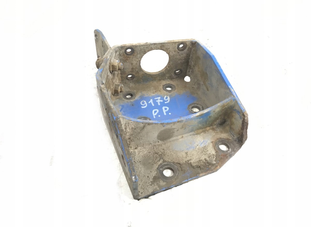 A9578900631 MERCEDES-BENZ Suporte de cabine, traseiro direito