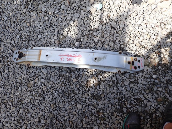 Etupuskurin palkki TOYOTA YARIS III 2011- 251684-56+5165