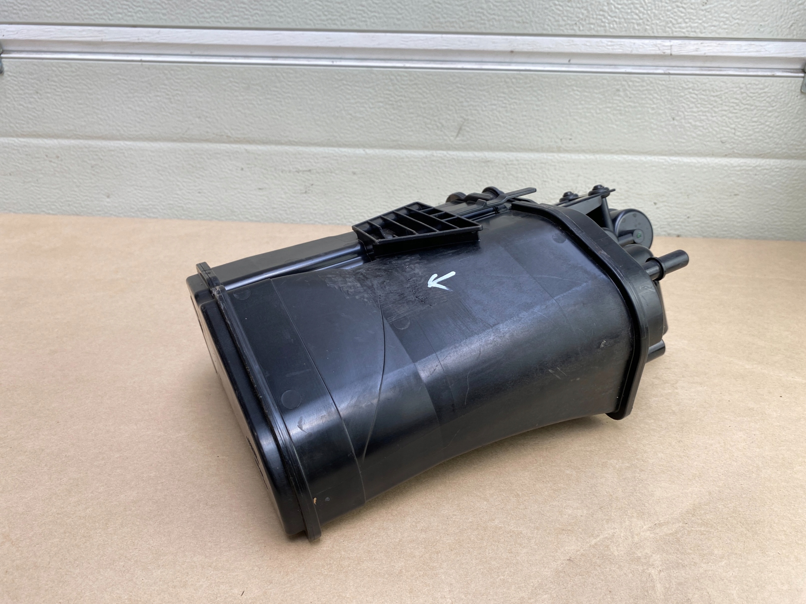 Active Distributor Filter Housing Mercedes C-Class W206 A2064706600 image 4
