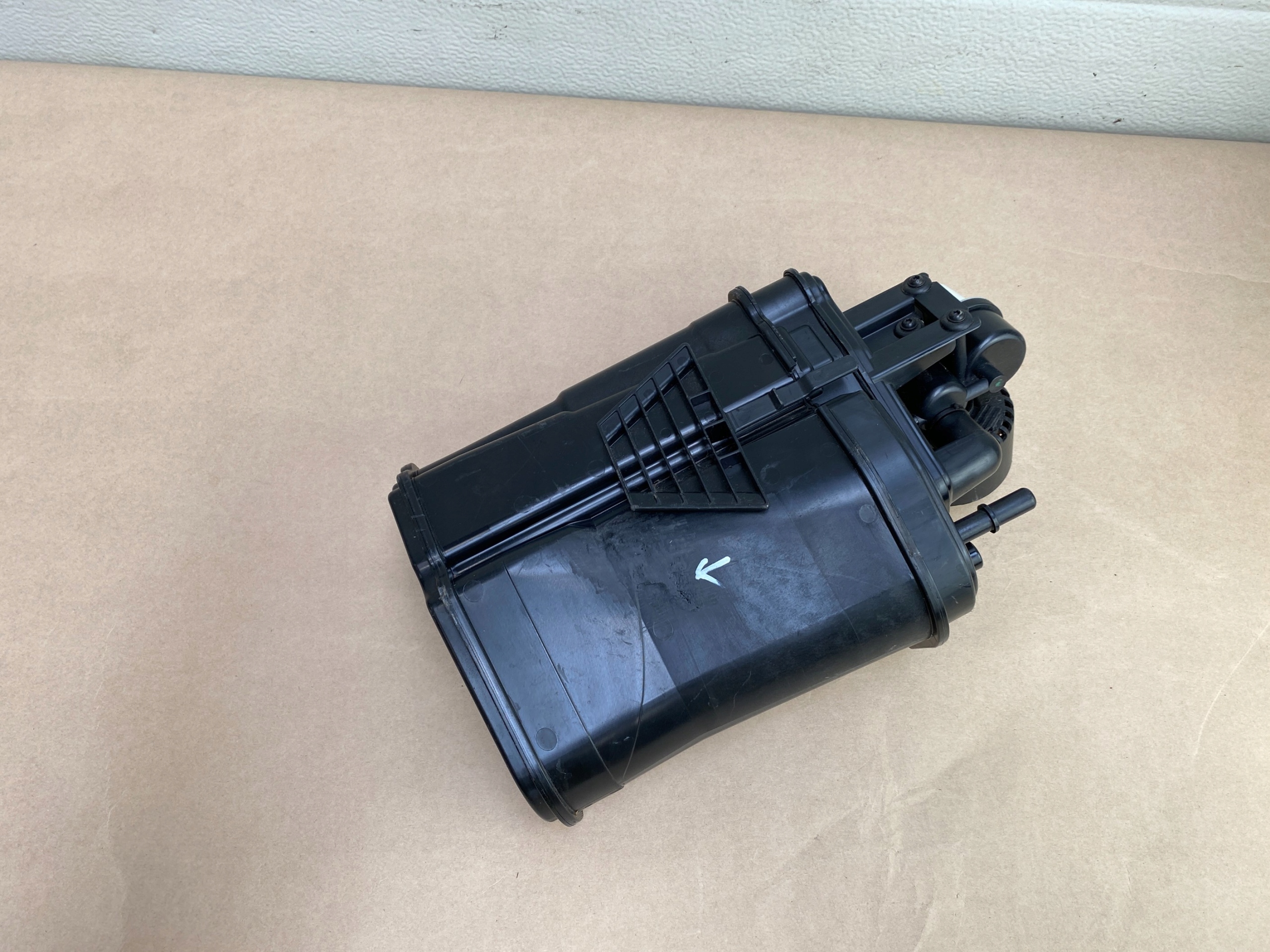 Active Distributor Filter Housing Mercedes C-Class W206 A2064706600 image 5