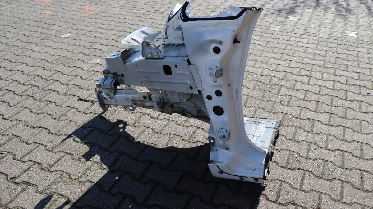 FIAT 500L vasen etulokasuoja 934/A
