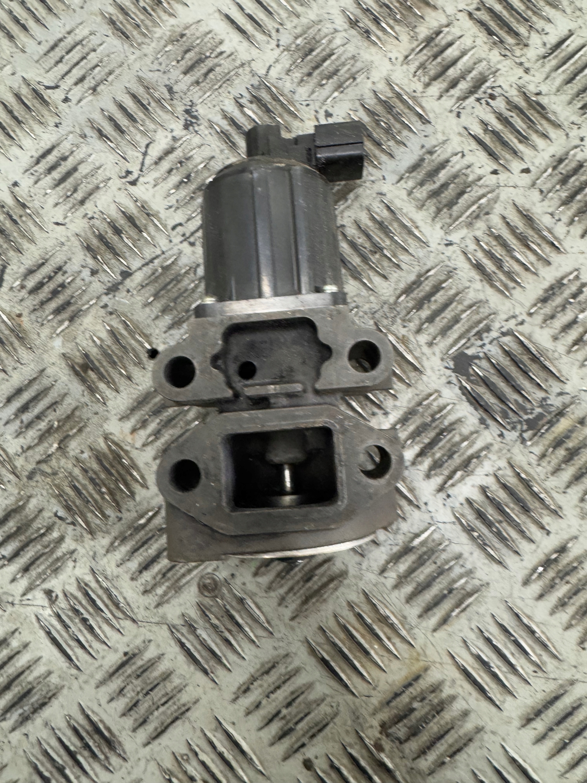 Mitsubishi Pajero III 99-06 3.2 DID 4M41 EGR-venttiili K5T70071