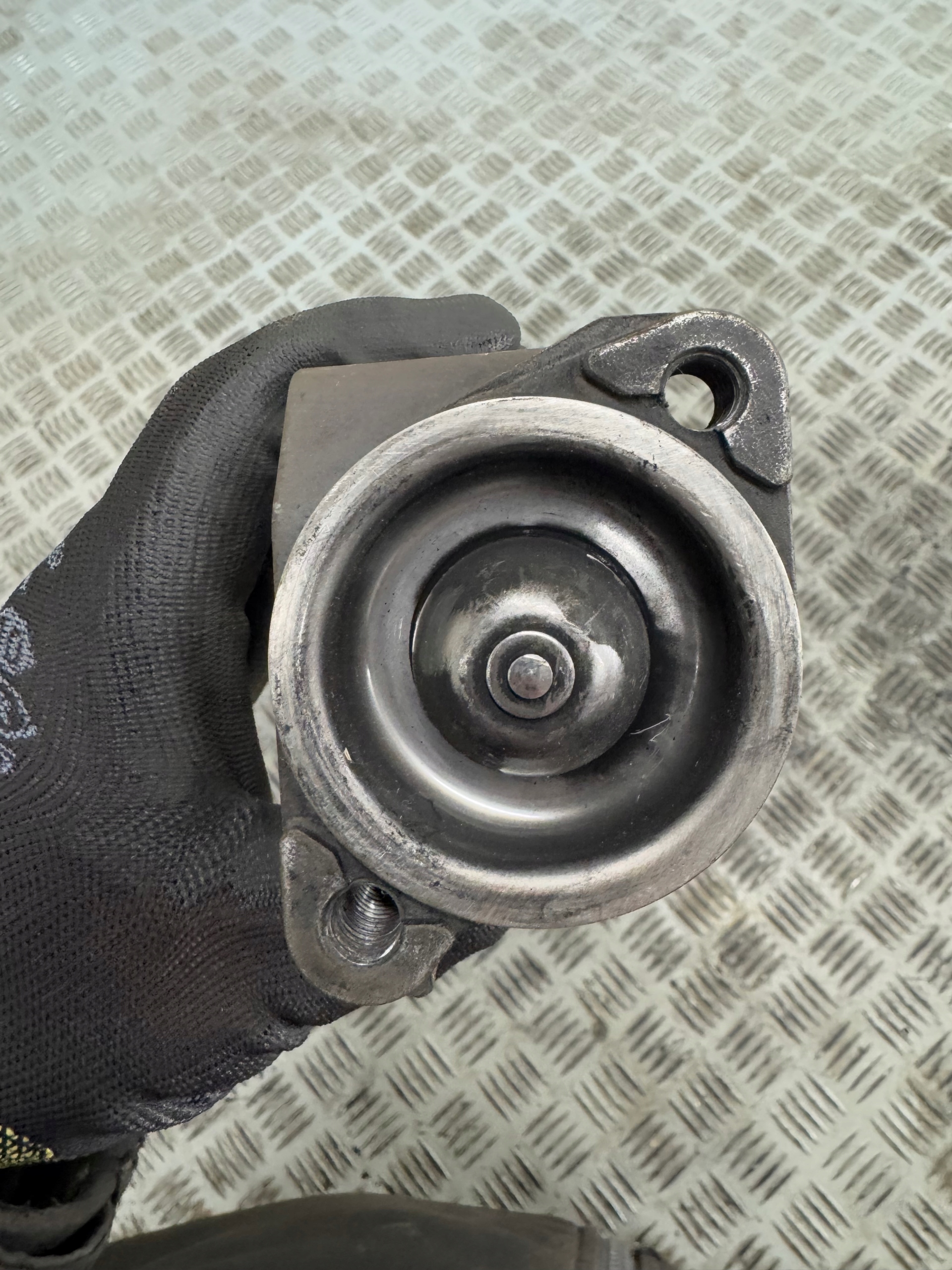 Mitsubishi Pajero III 99-06 3.2 DID 4M41 Soupape EGR K5T70071 image 3