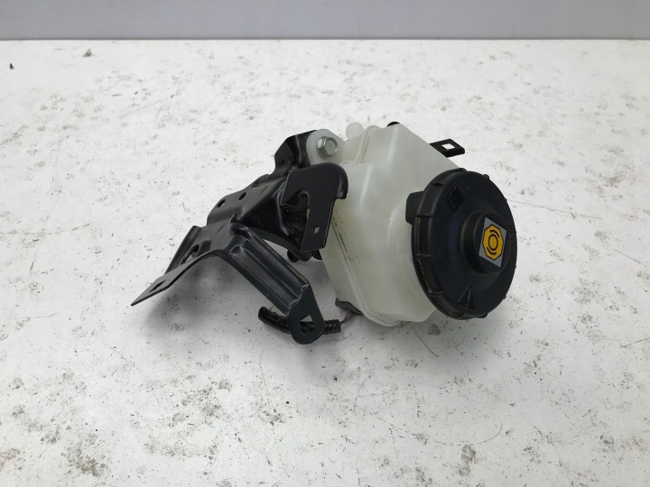 HONDA ZR-V ZRV 2024 2.0 HYBRID BREMSFLÜSSIGKEITSBEHÄLTER