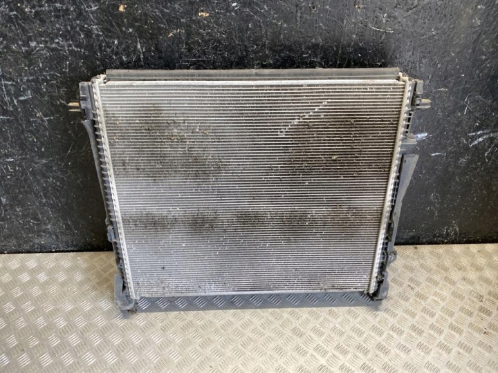 Kühler VW Transporter V Kasten 2014 2N0121253C
