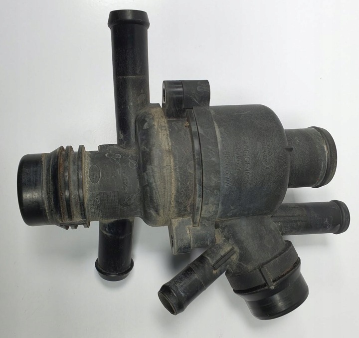 Jaguar OE AH22-8K515-AA vesitermostaatin putki