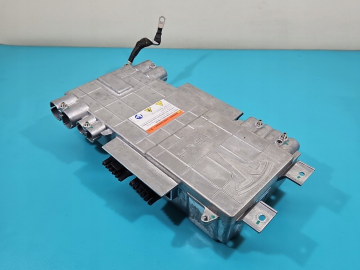 Tesla Model S -jänniteinvertteri HV Junction Box